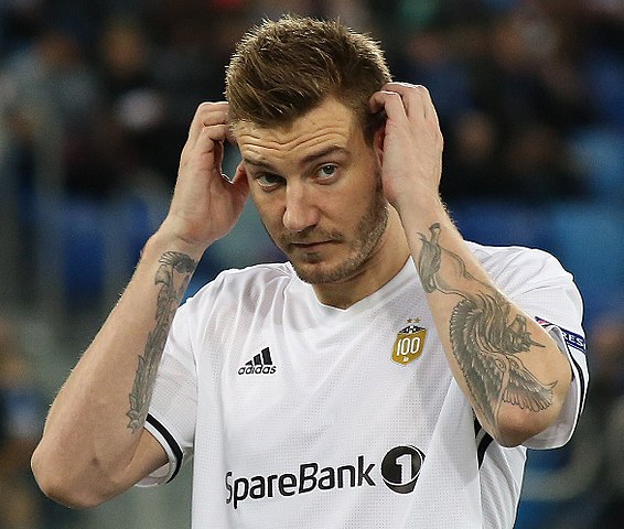 Nicklas Bendtner a suivi les conseils d’une voyante pour sa carrière
