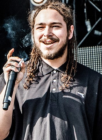 Le rappeur Post Malone raconte ses expériences avec les OVNI