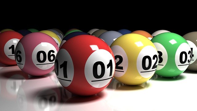 Loto - Il rêve des numéros gagnants et gagne 60 millions de dollars