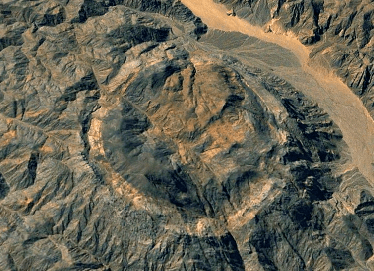 Un énorme crop circle près des Pyramides d’Égypte