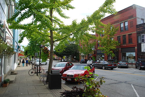 Une soucoupe volante grise observée à Oberlin, Ohio