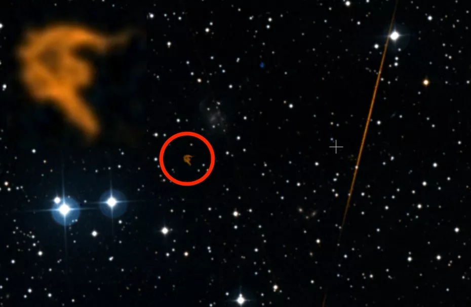 Un gigantesque OVNI découvert dans l'espace en 2022